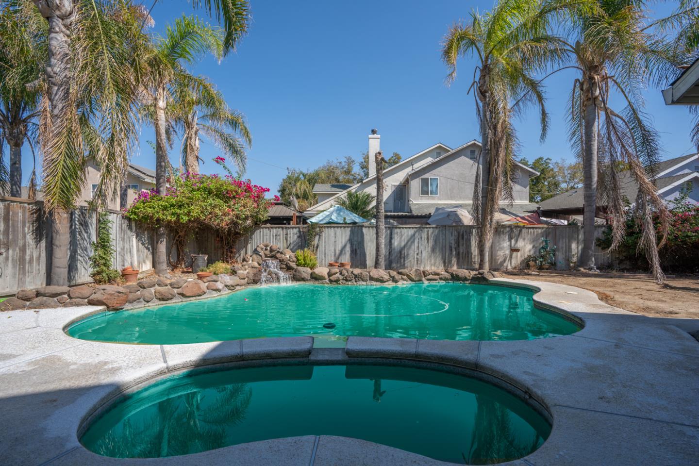 1818 De Anza WAY