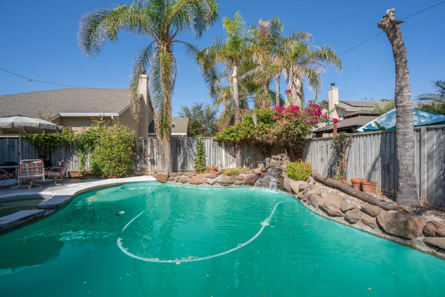 1818 De Anza WAY