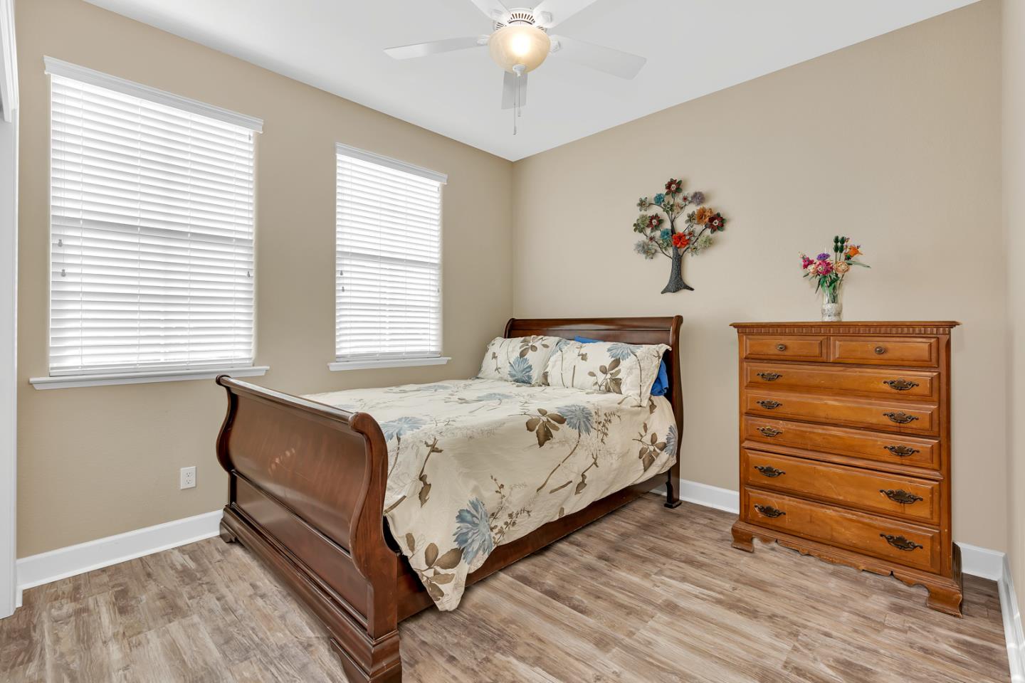 1668 Dodder DR