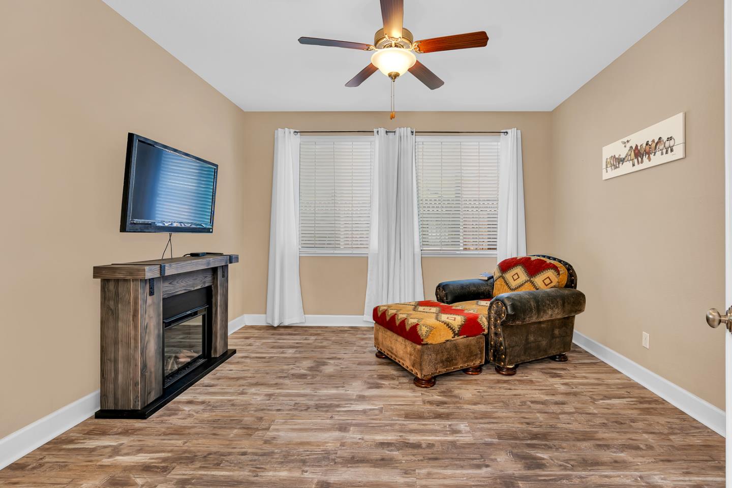 1668 Dodder DR