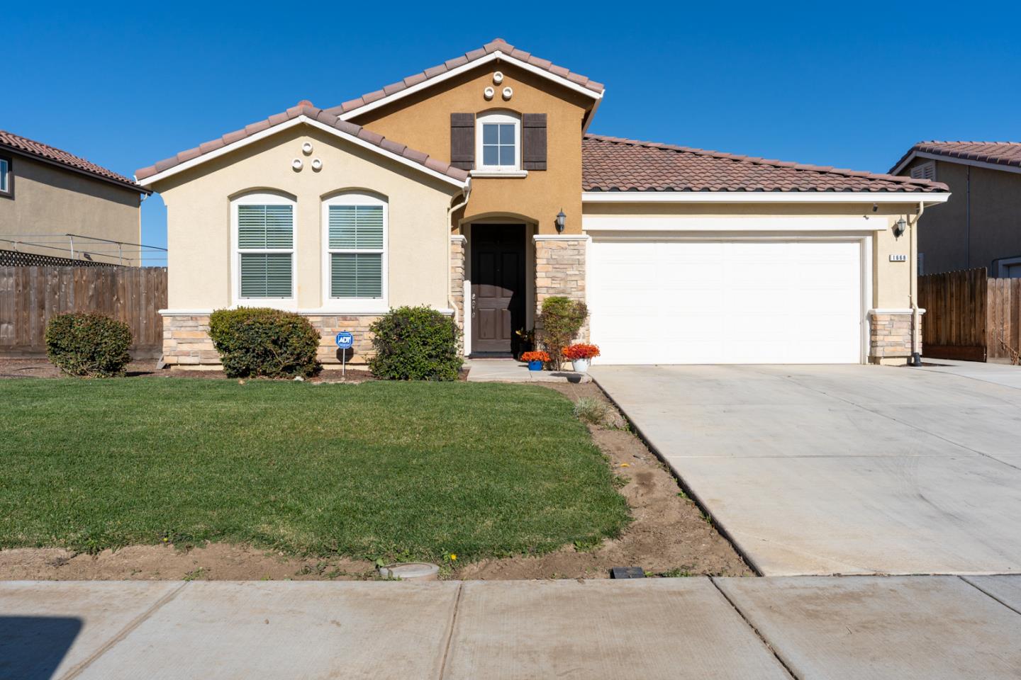 1668 Dodder DR