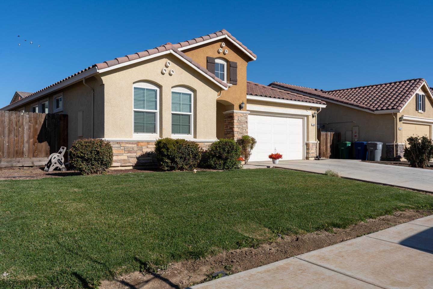 1668 Dodder DR
