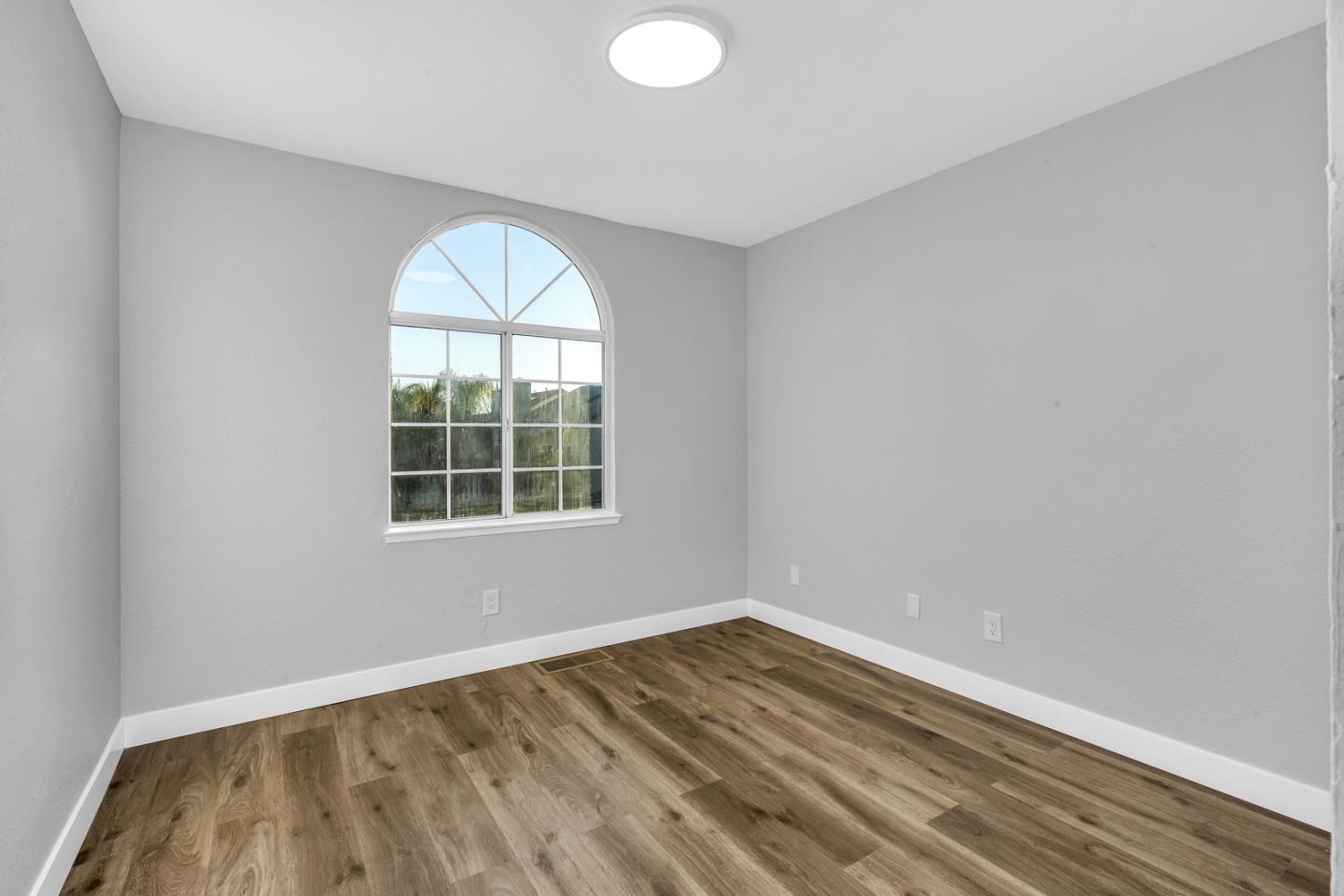 680 Santa Barbara DR