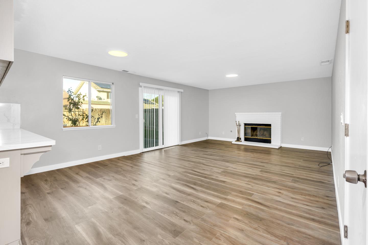 680 Santa Barbara DR