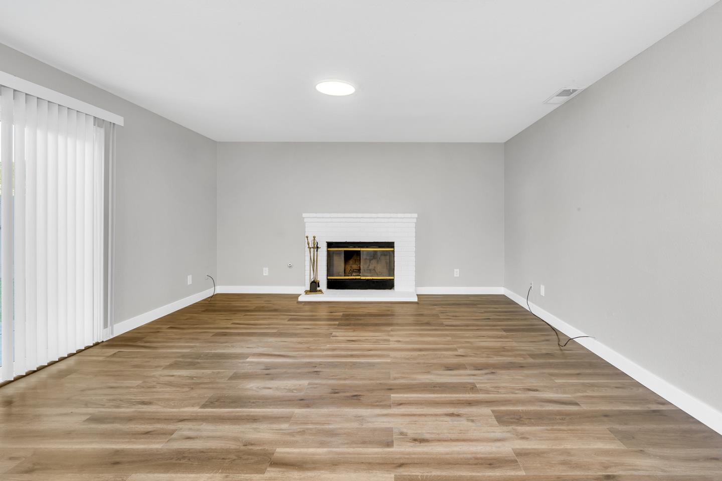 680 Santa Barbara DR