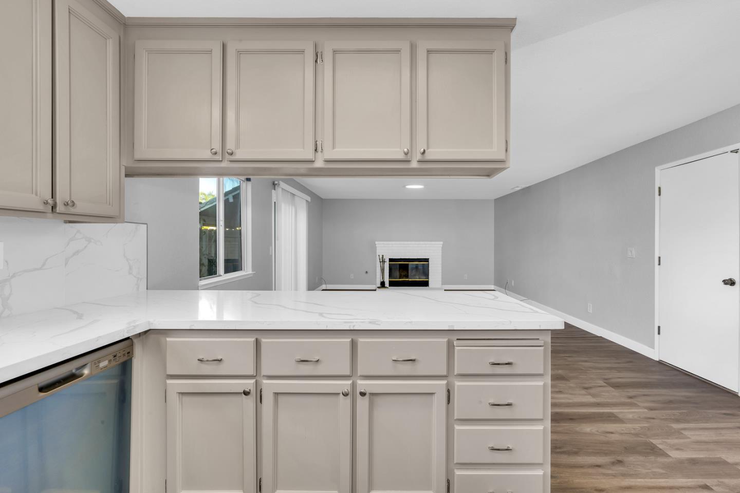 680 Santa Barbara DR