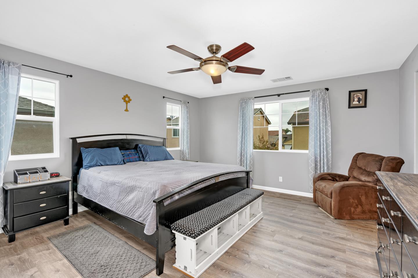 2357 N Rock Creek DR