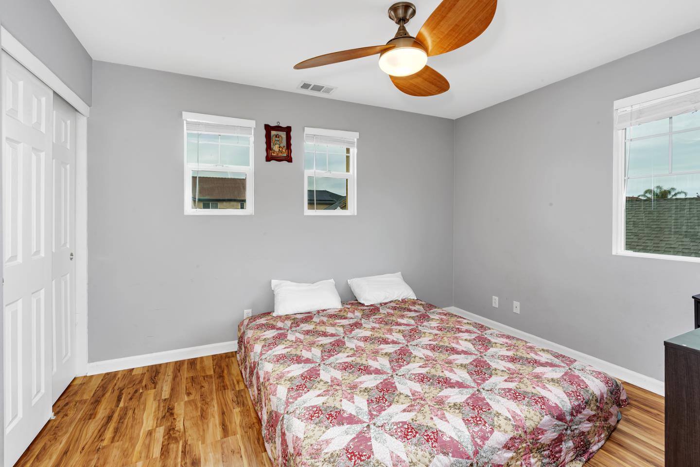 2357 N Rock Creek DR