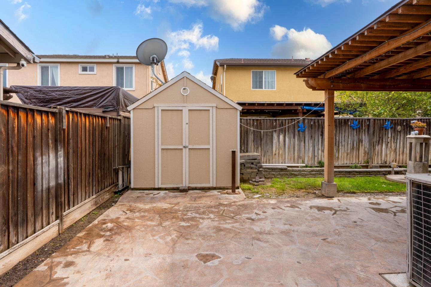 2357 N Rock Creek DR