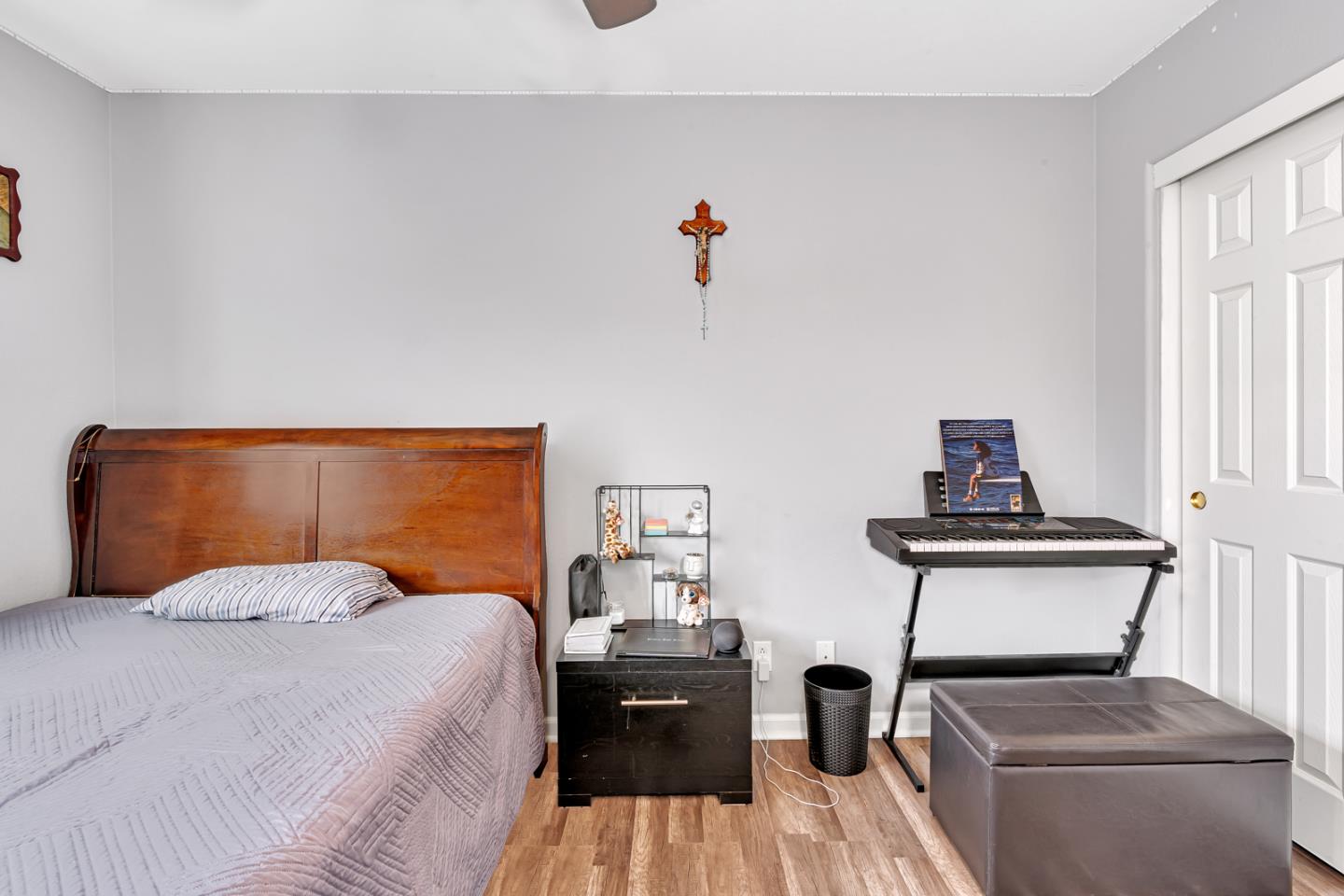 2357 N Rock Creek DR