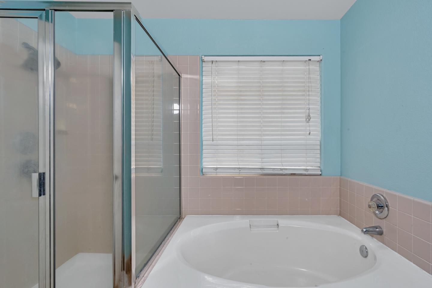 2231 Racquet Club DR