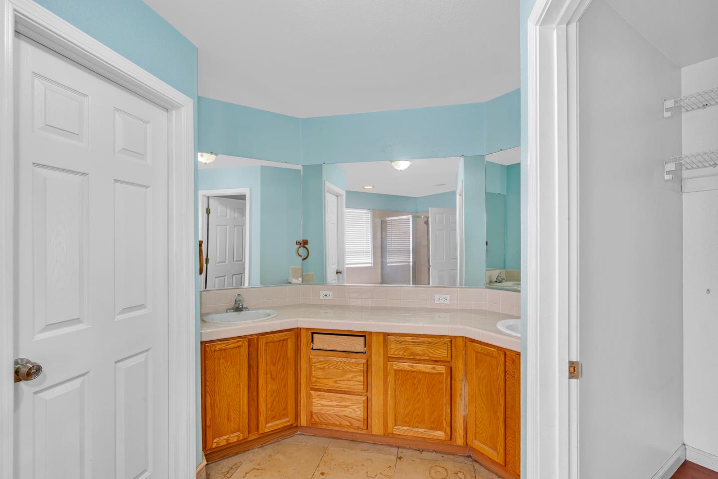 2231 Racquet Club DR