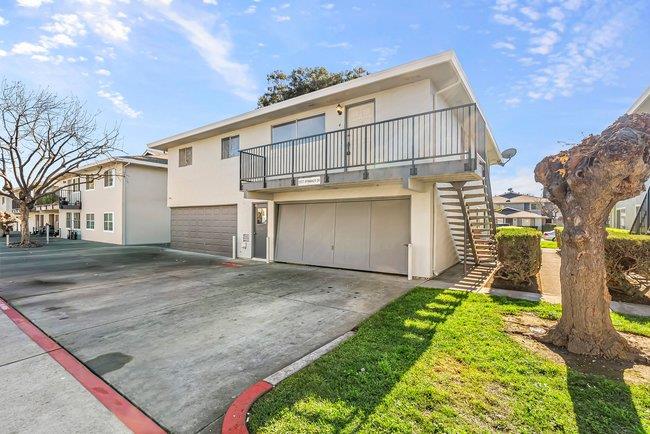 5577 Spinnaker Drive 4