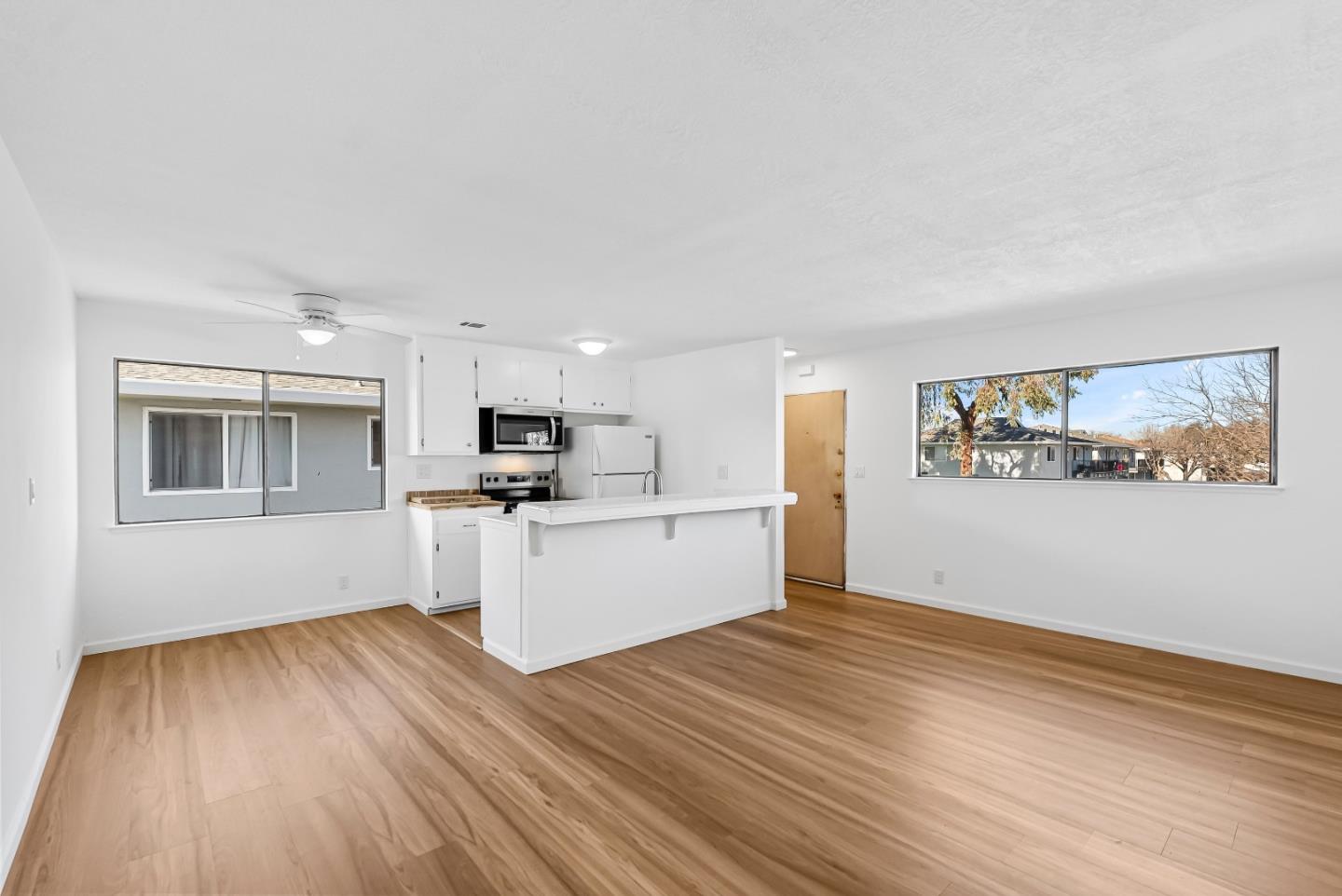 5577 Spinnaker Drive 4