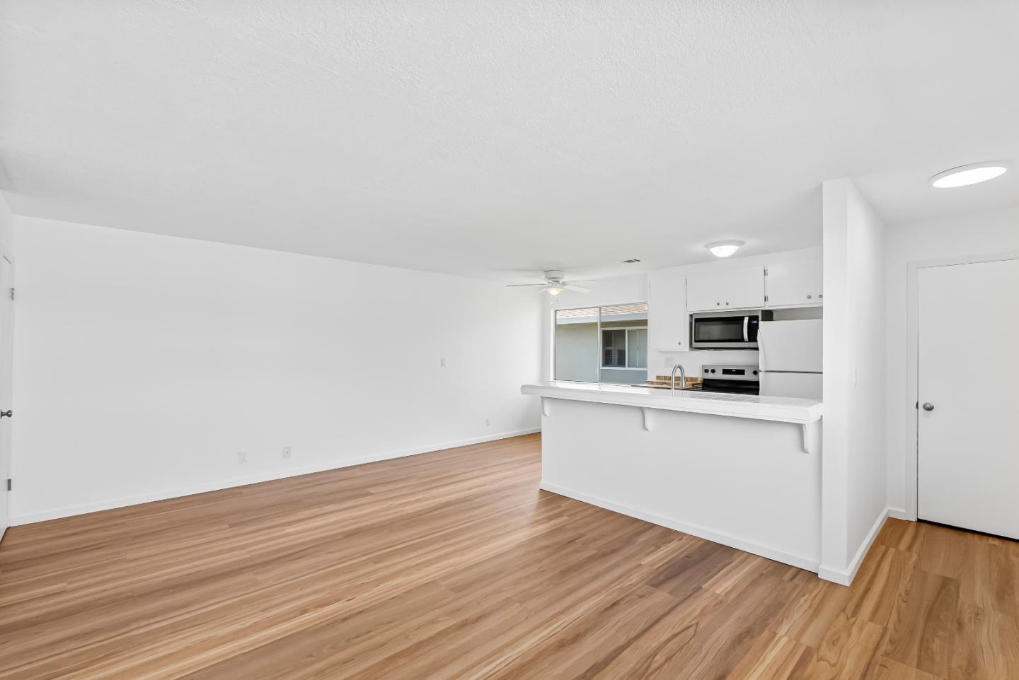 5577 Spinnaker Drive 4