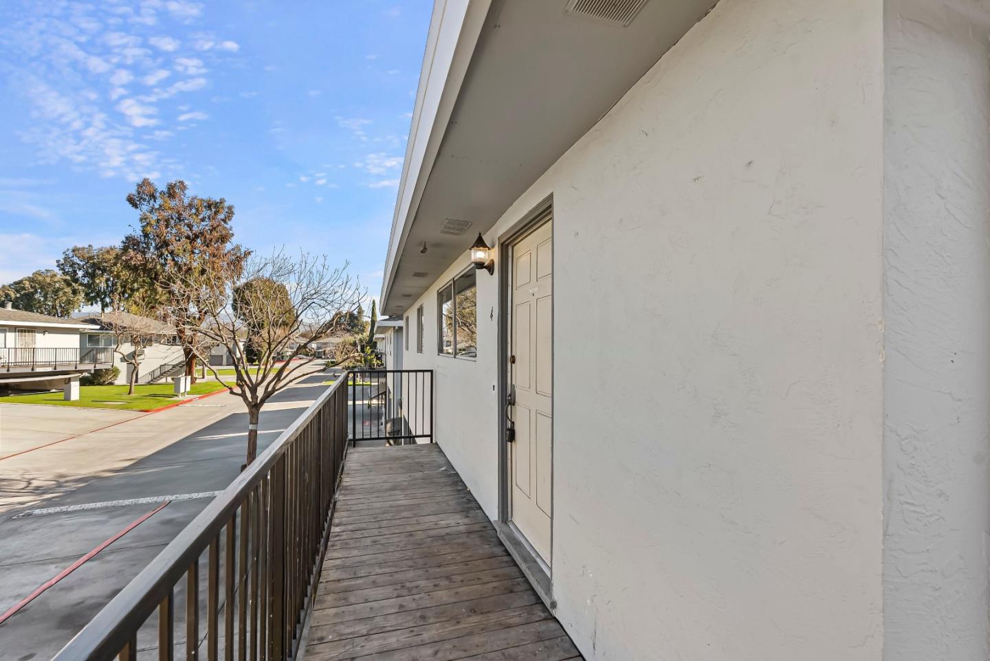 5577 Spinnaker Drive 4