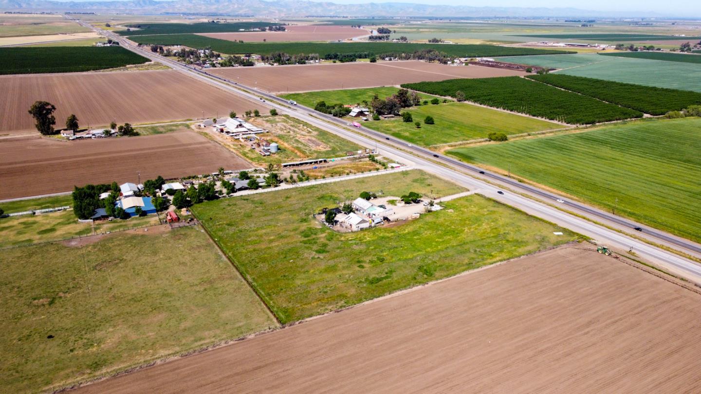 23429 Highway 152