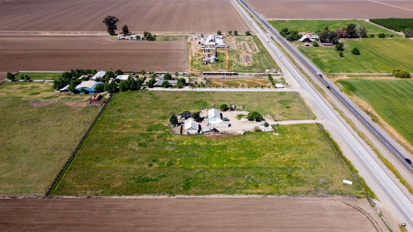 23429 Highway 152