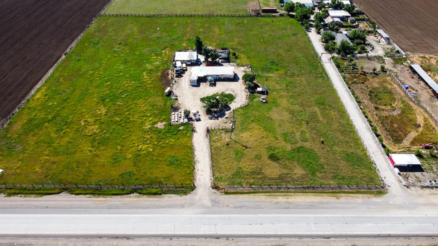 23429 Highway 152