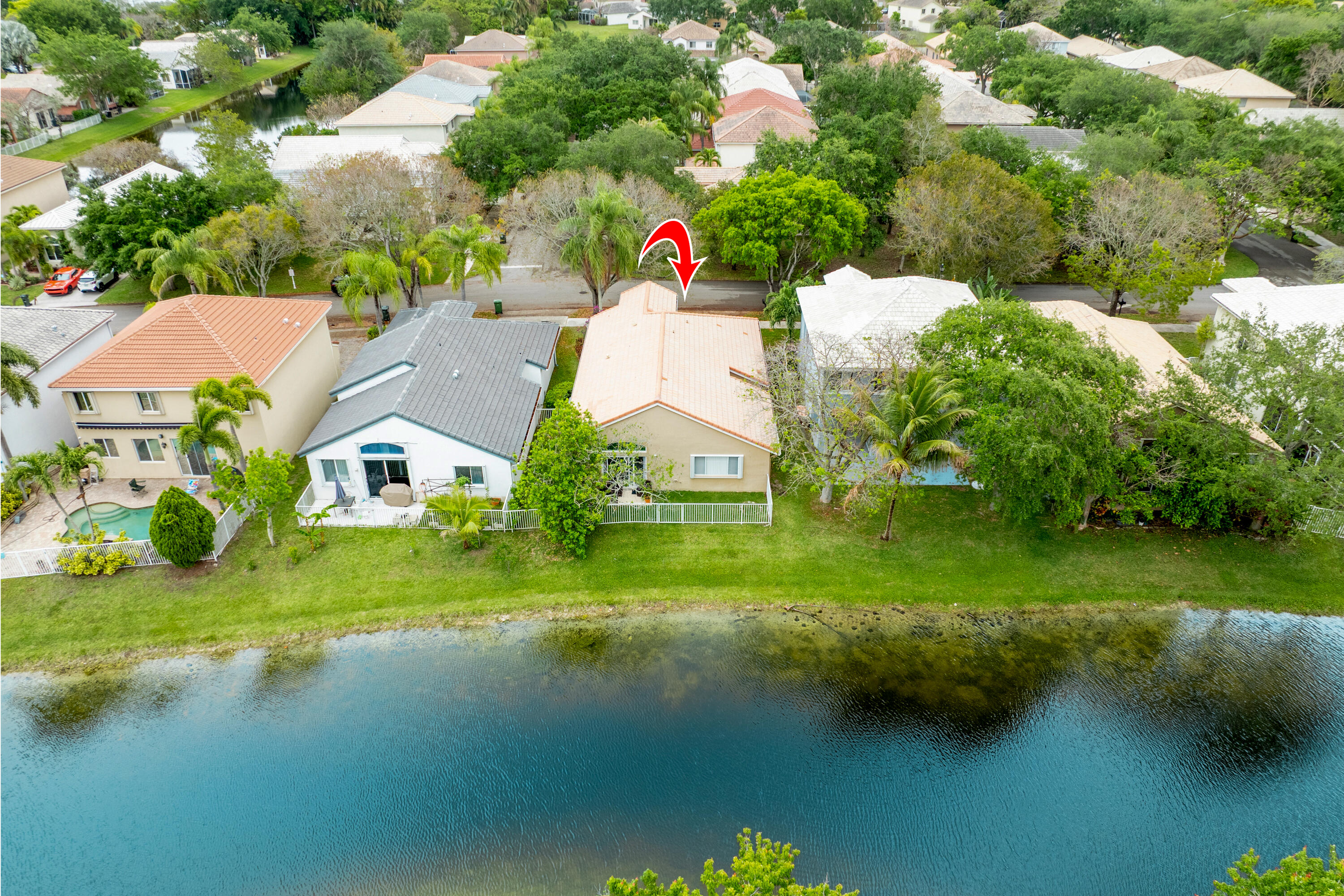 6513 Sandpiper Drive