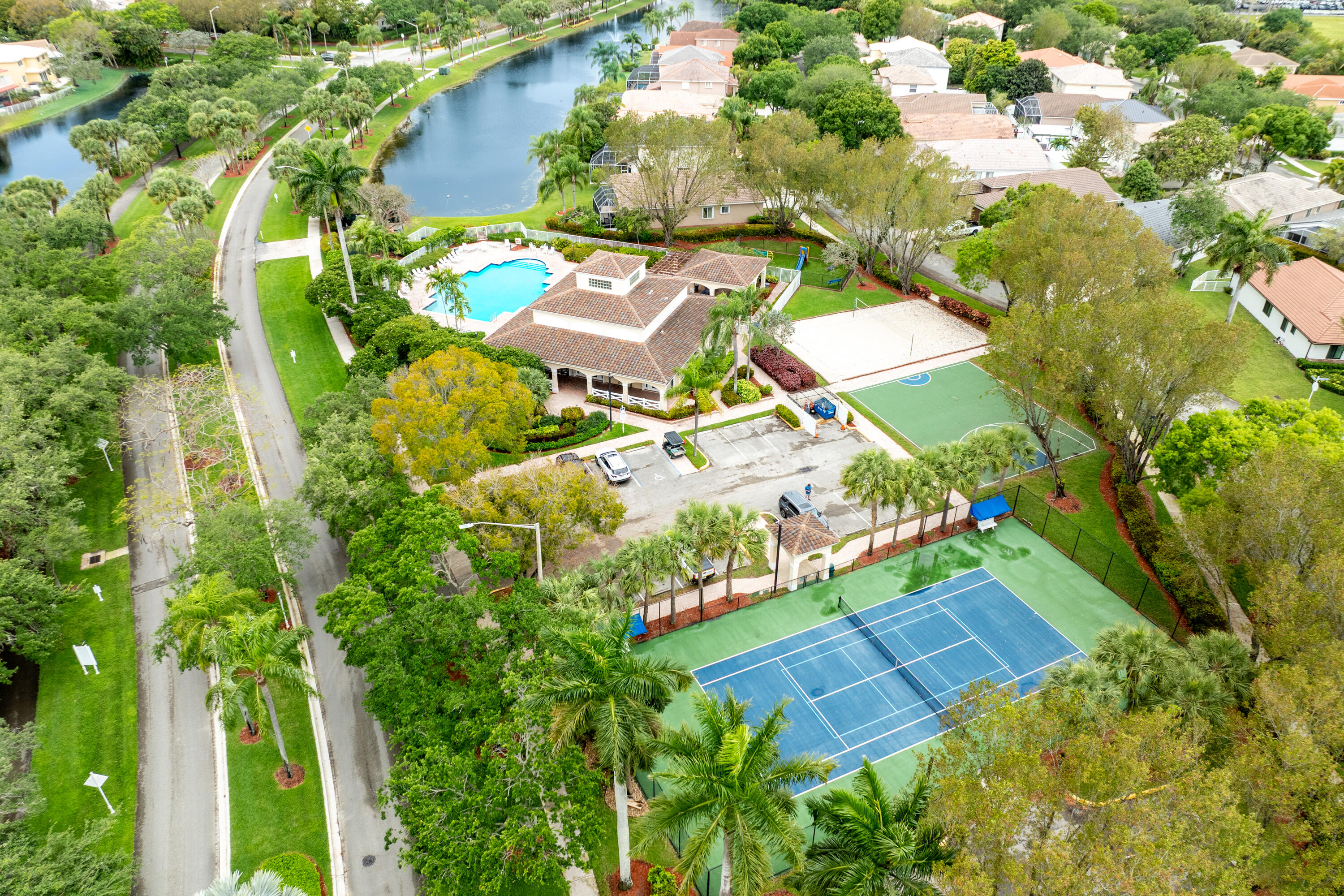 6513 Sandpiper Drive