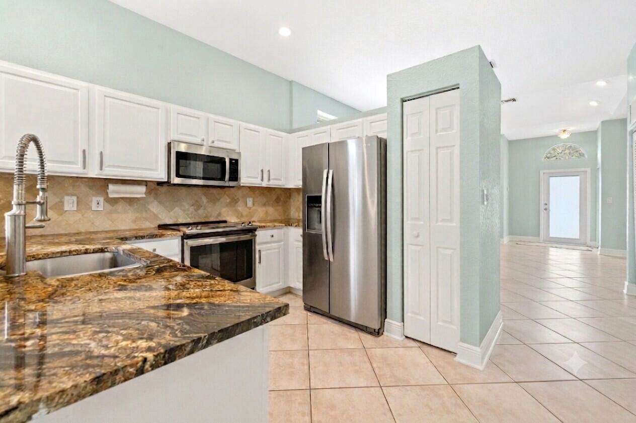 6513 Sandpiper Drive