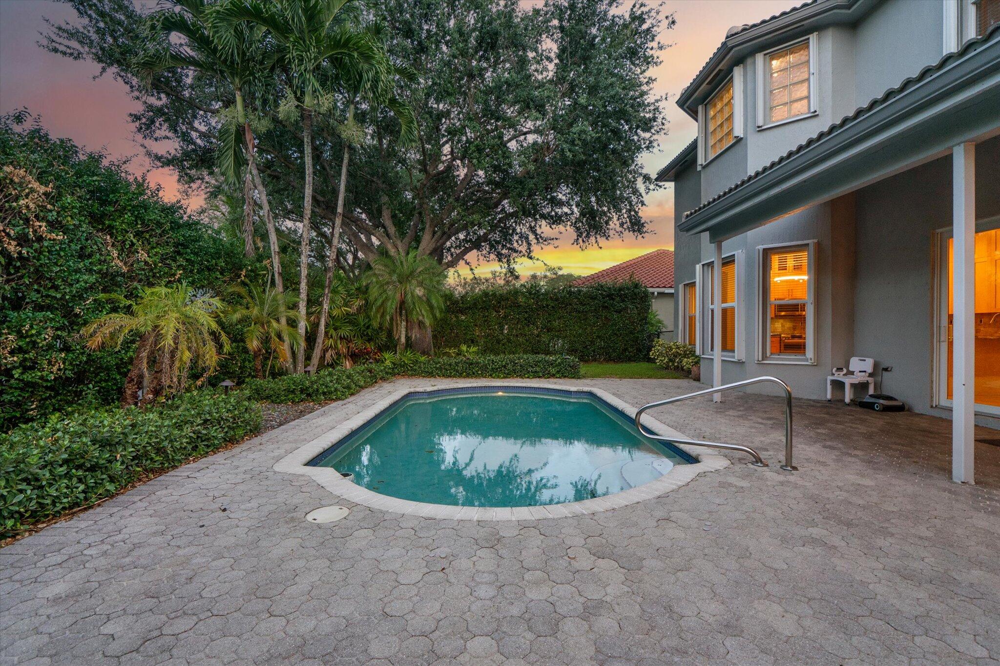 11525 NW 49th Court
