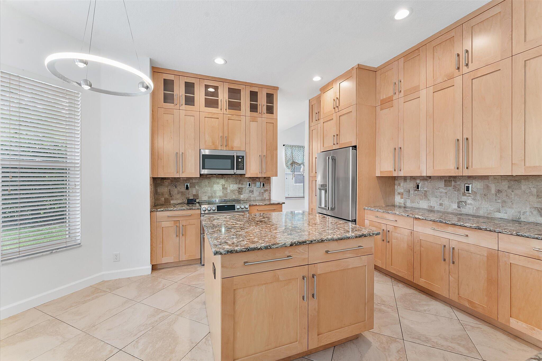 11525 NW 49th Court