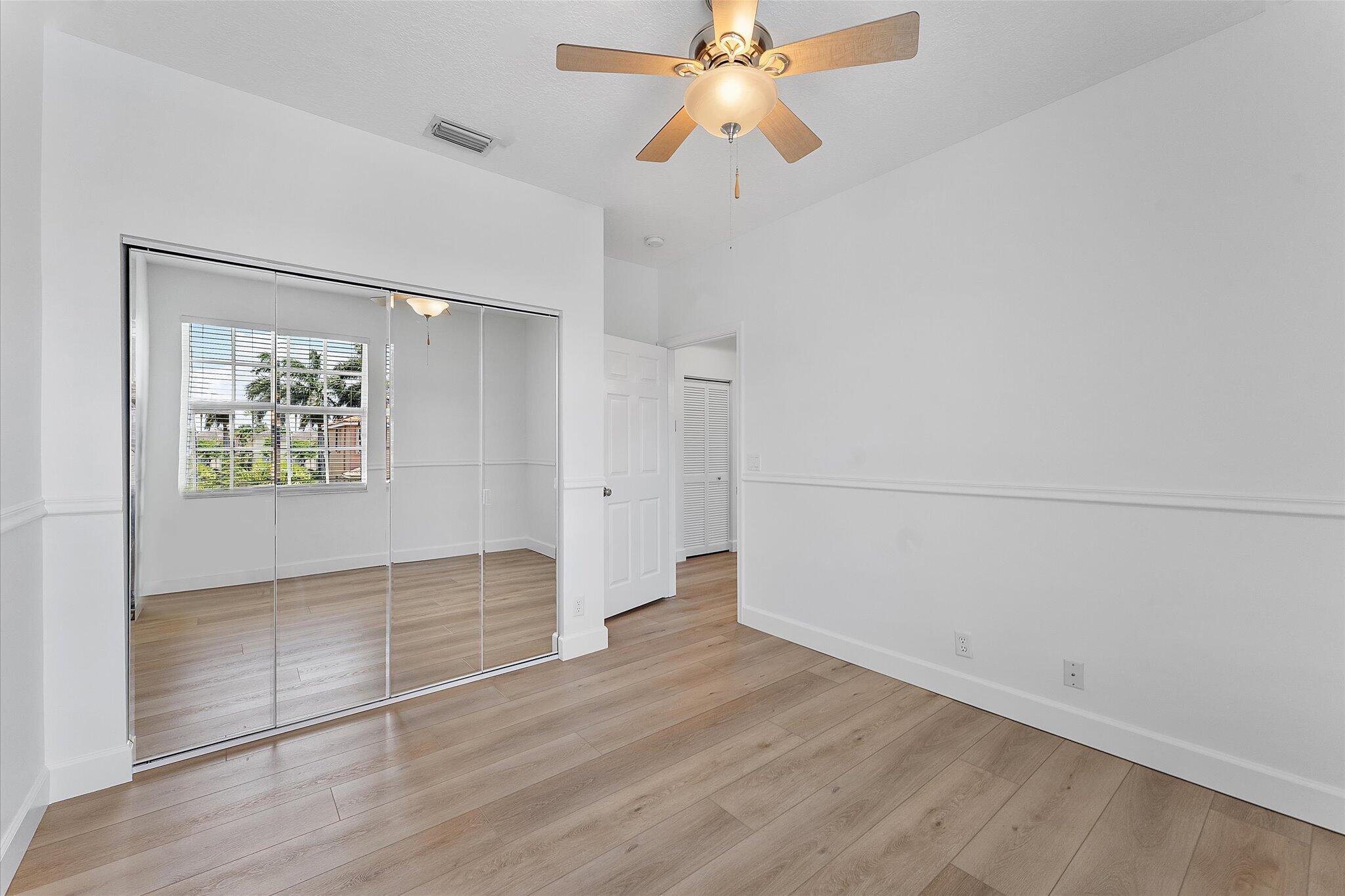 11525 NW 49th Court