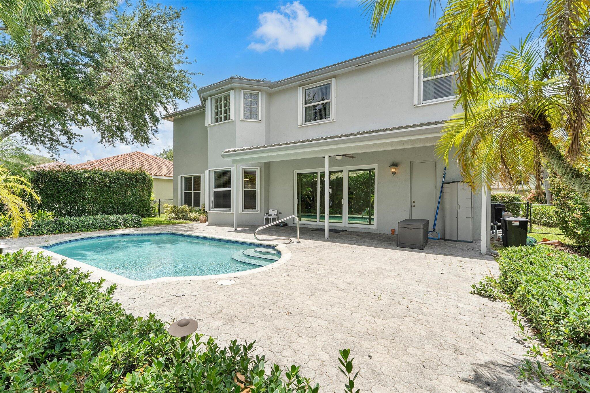 11525 NW 49th Court