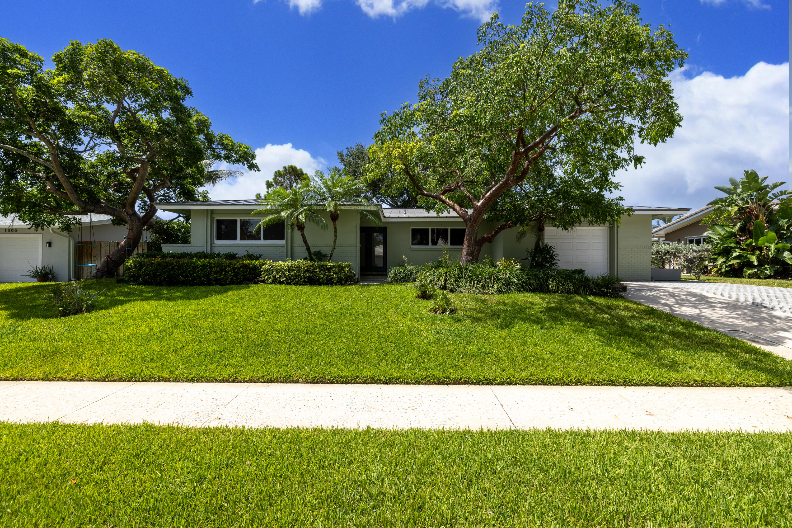 1002 SW 1st Street