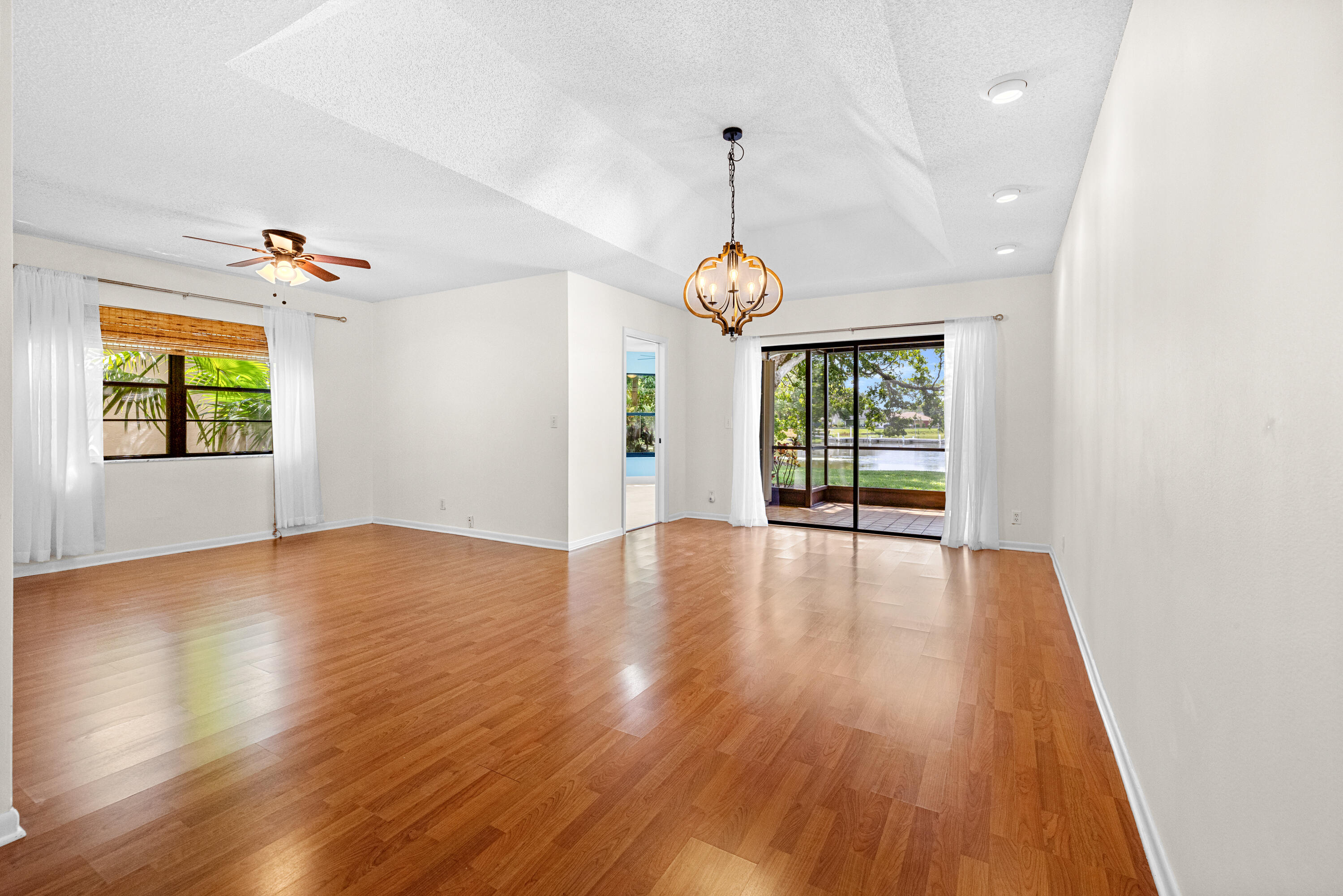 8409 Bonita Isle Drive