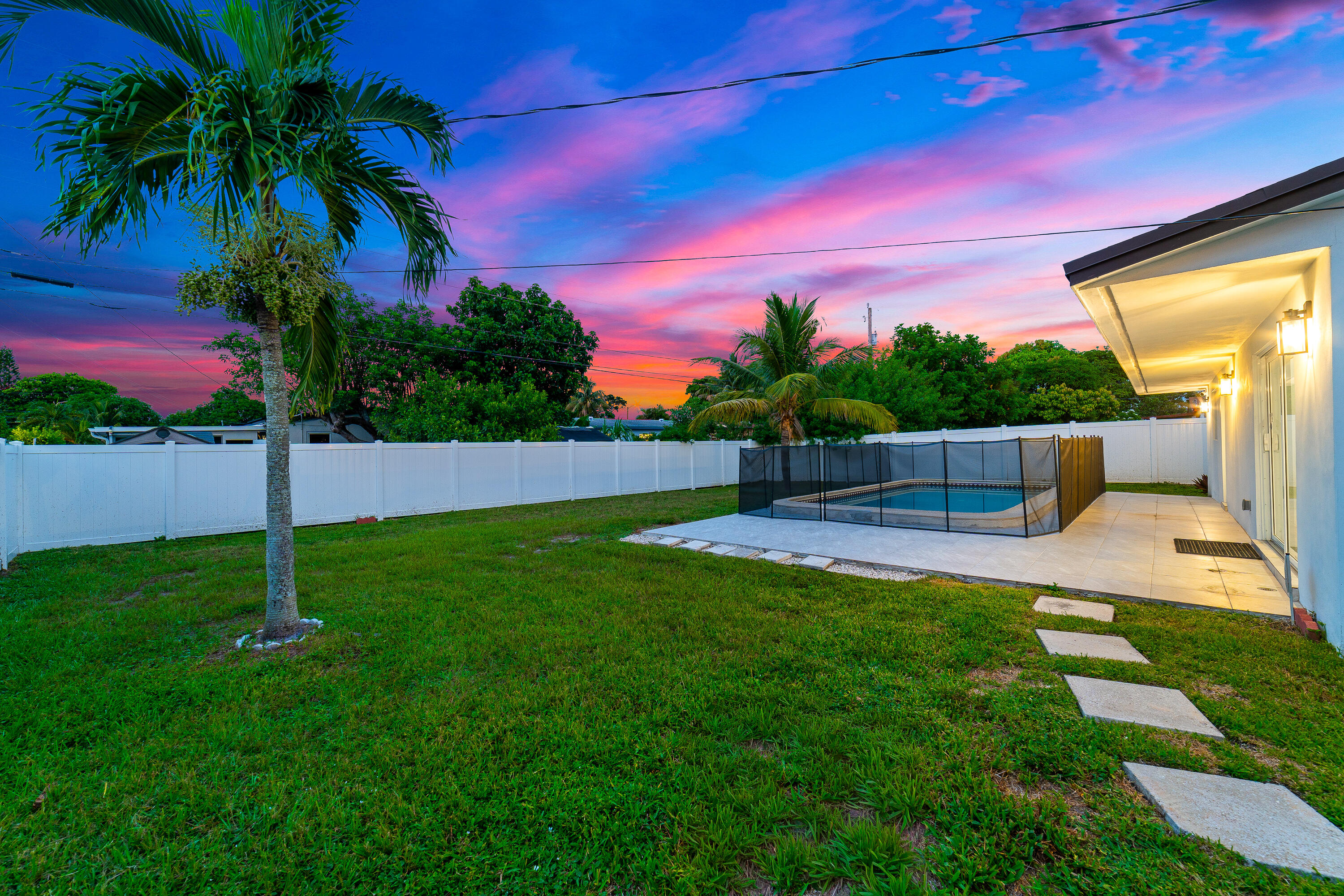 6335 Southgate Boulevard