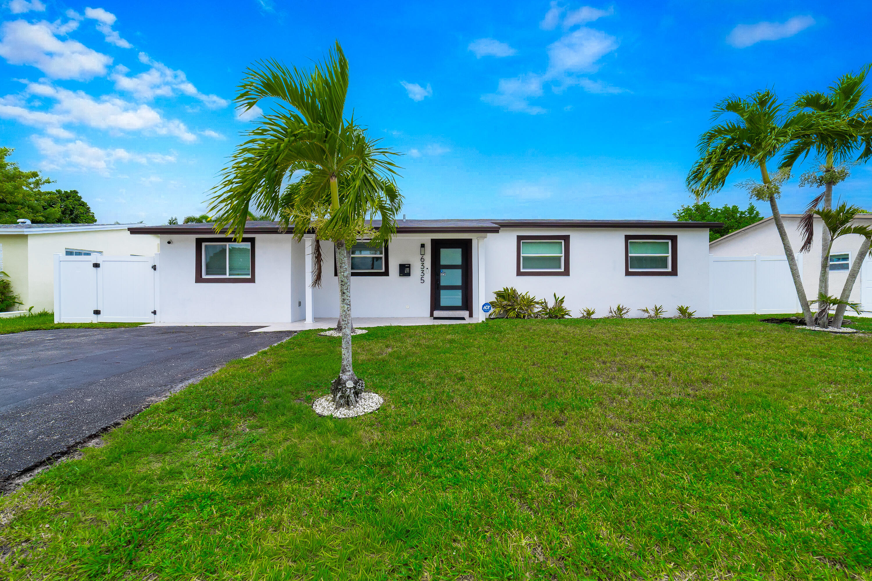 6335 Southgate Boulevard