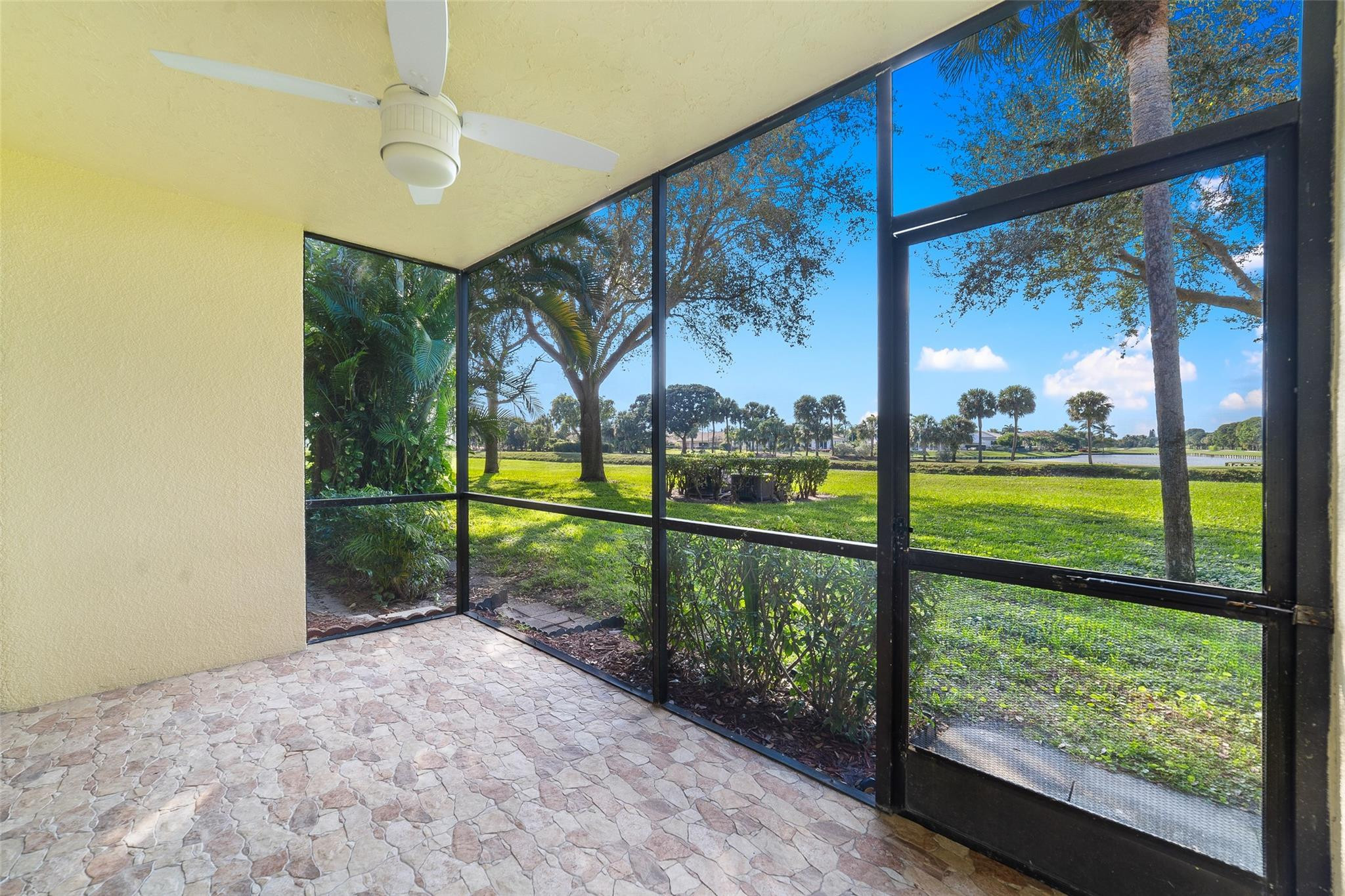 2900 SW 22nd Circle 221E