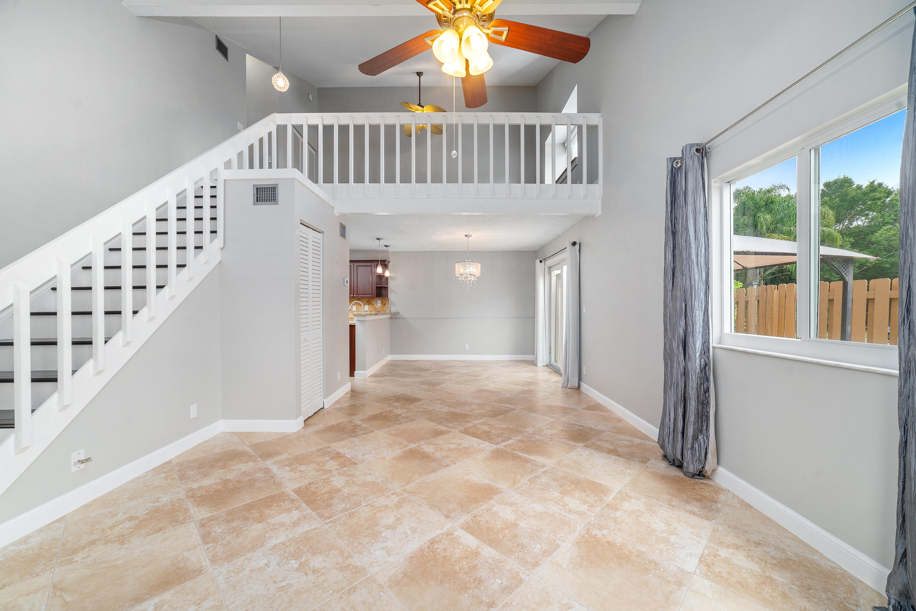 333 Maplecrest Circle