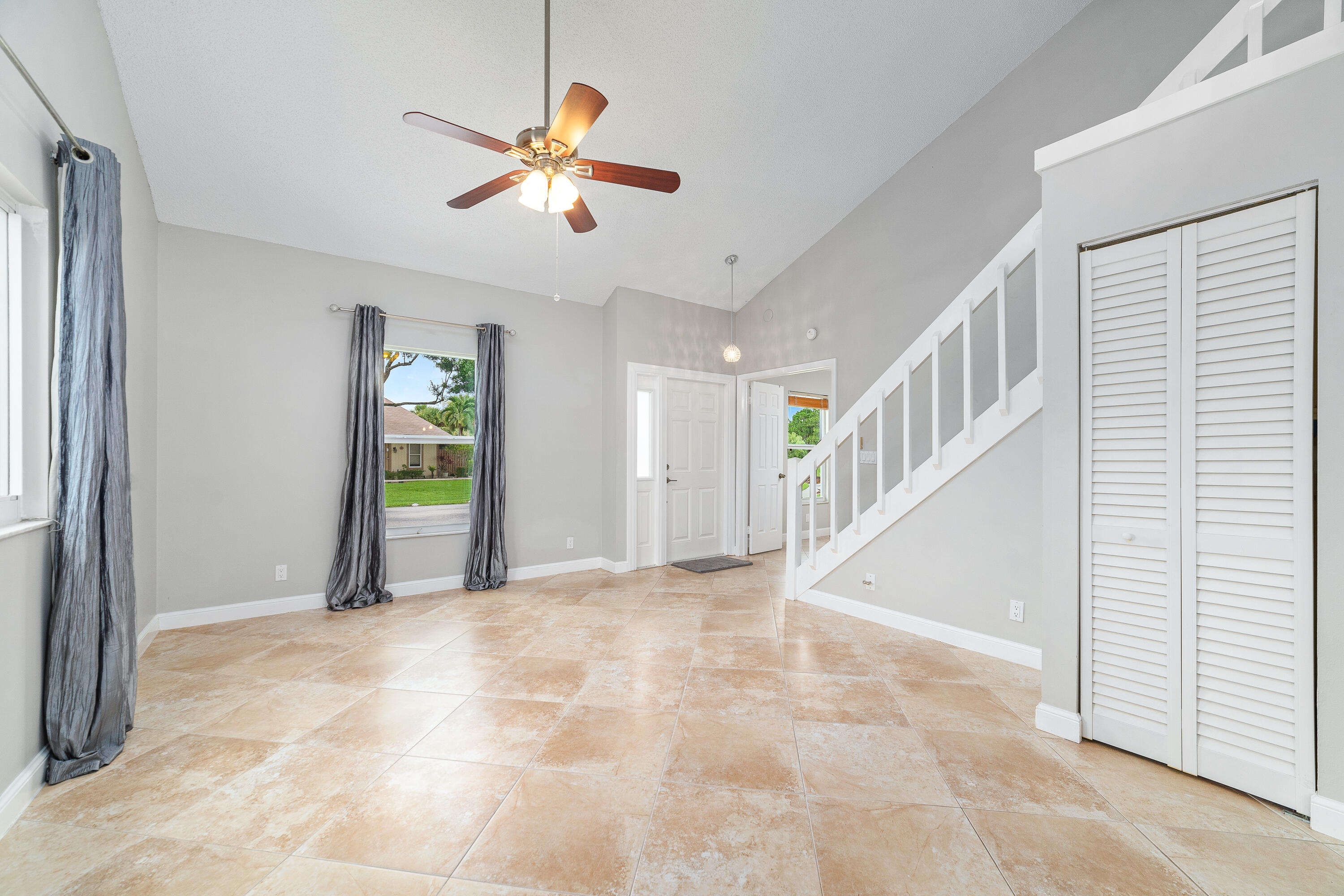 333 Maplecrest Circle