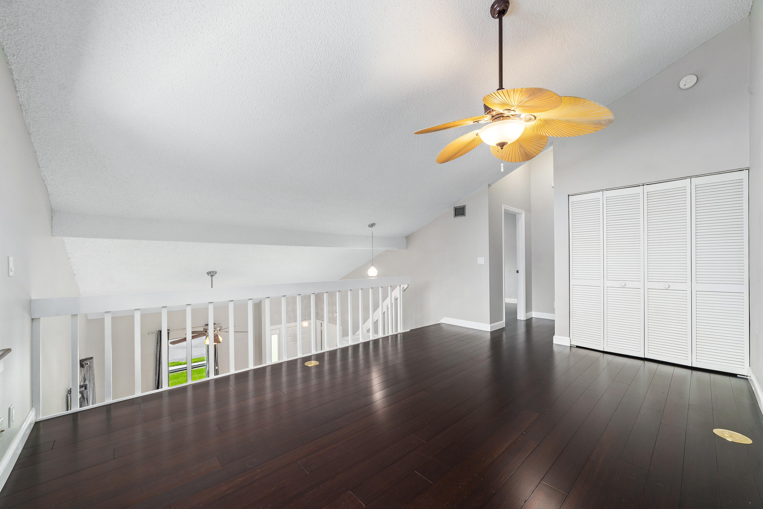 333 Maplecrest Circle