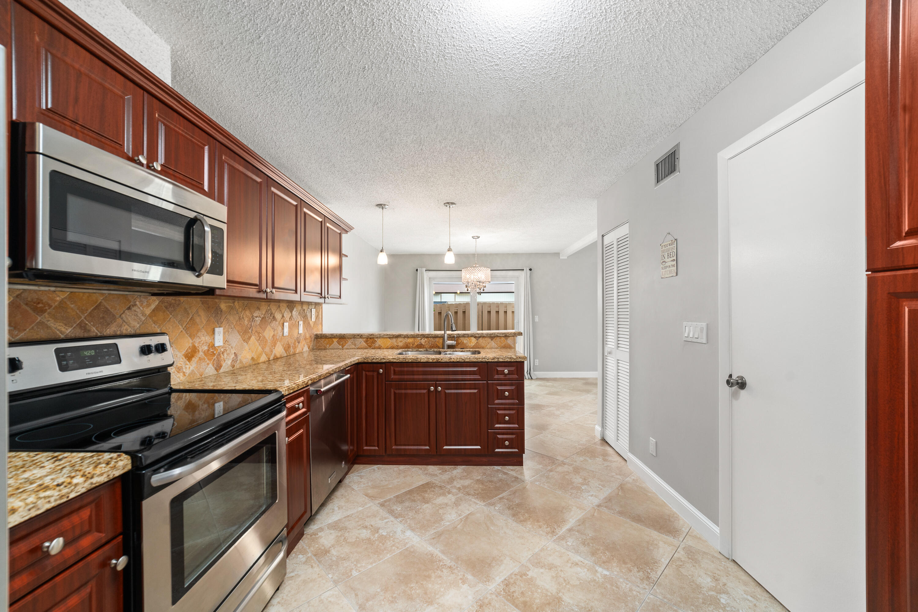 333 Maplecrest Circle