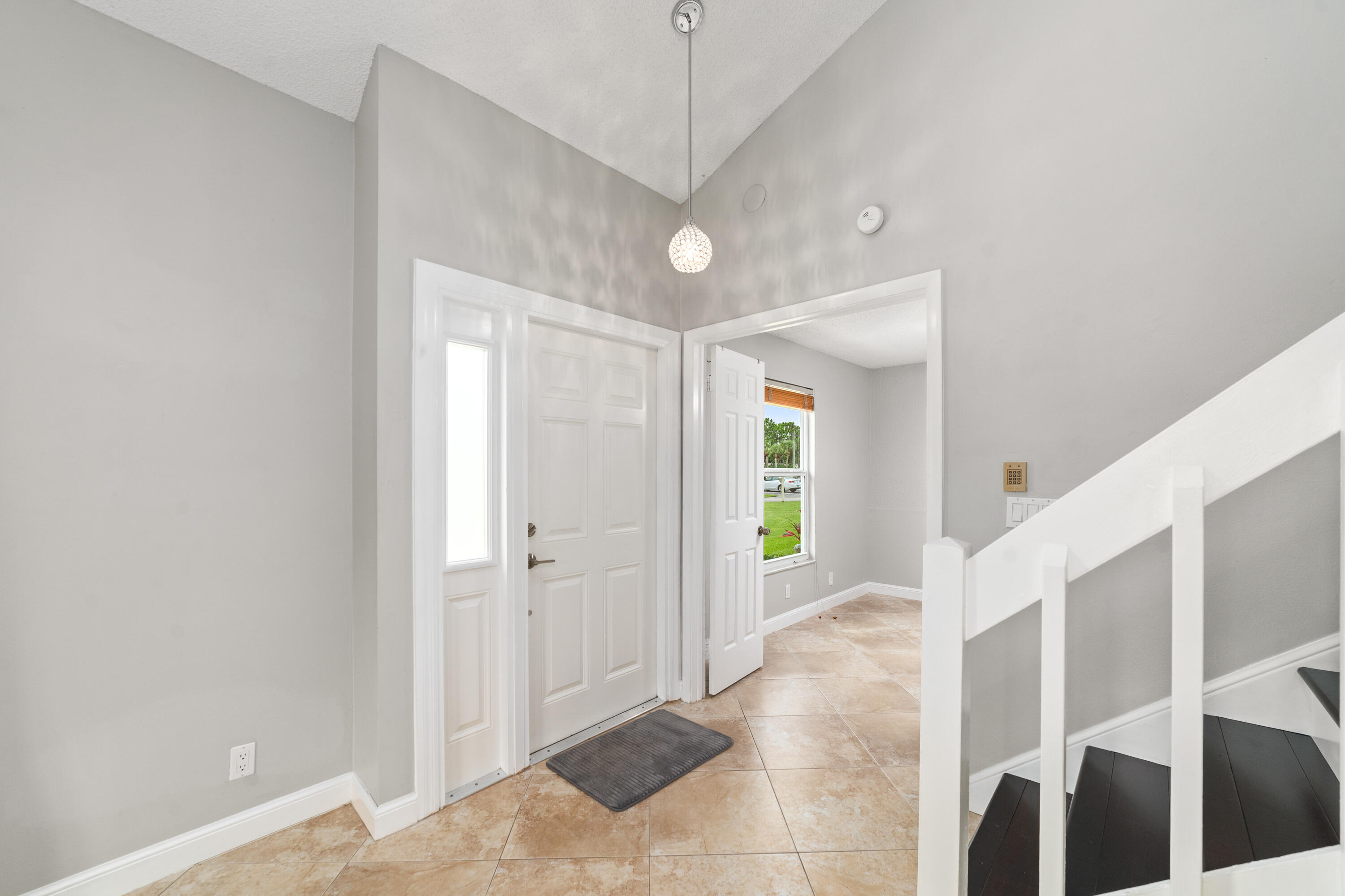 333 Maplecrest Circle