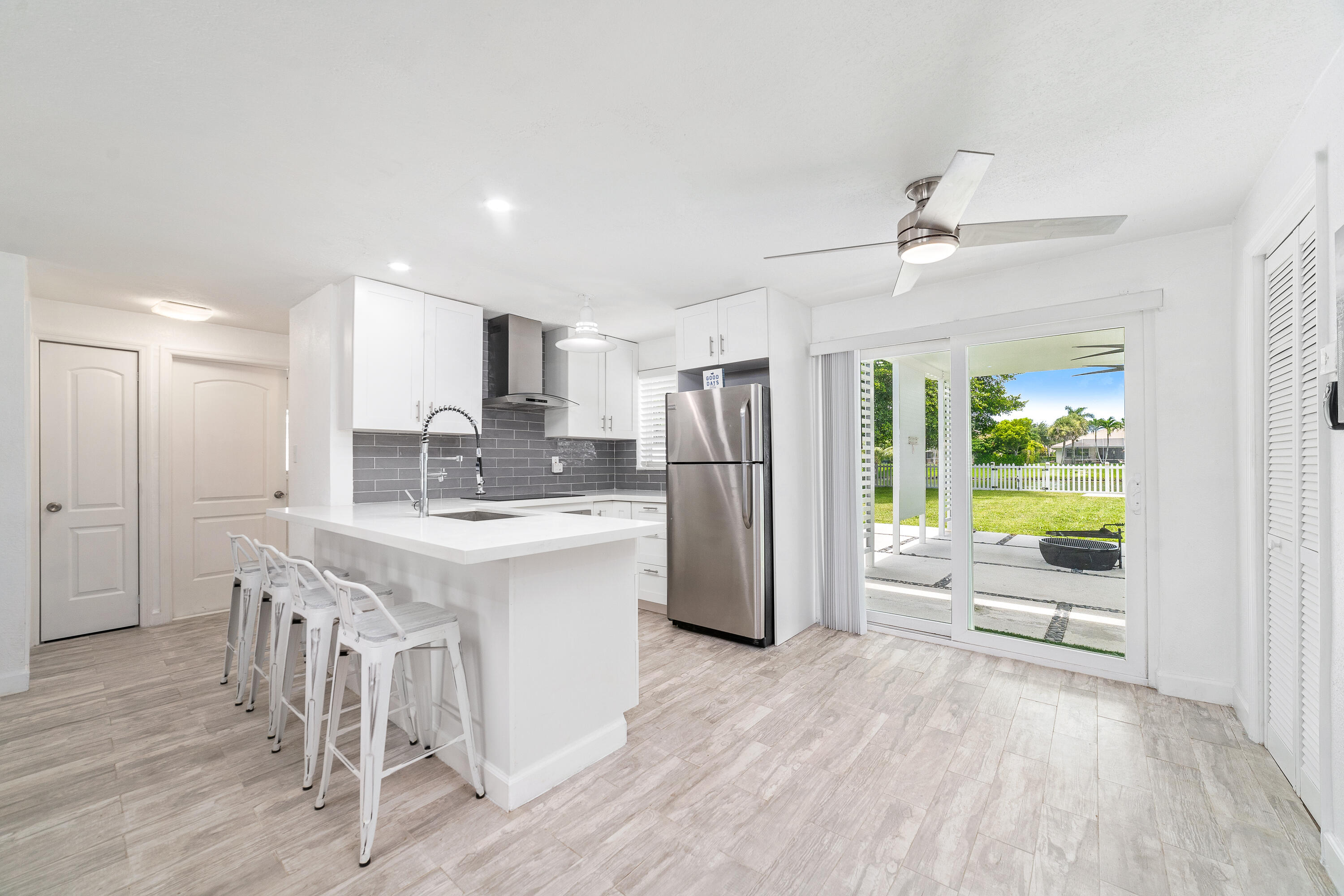 789 Hibiscus Drive