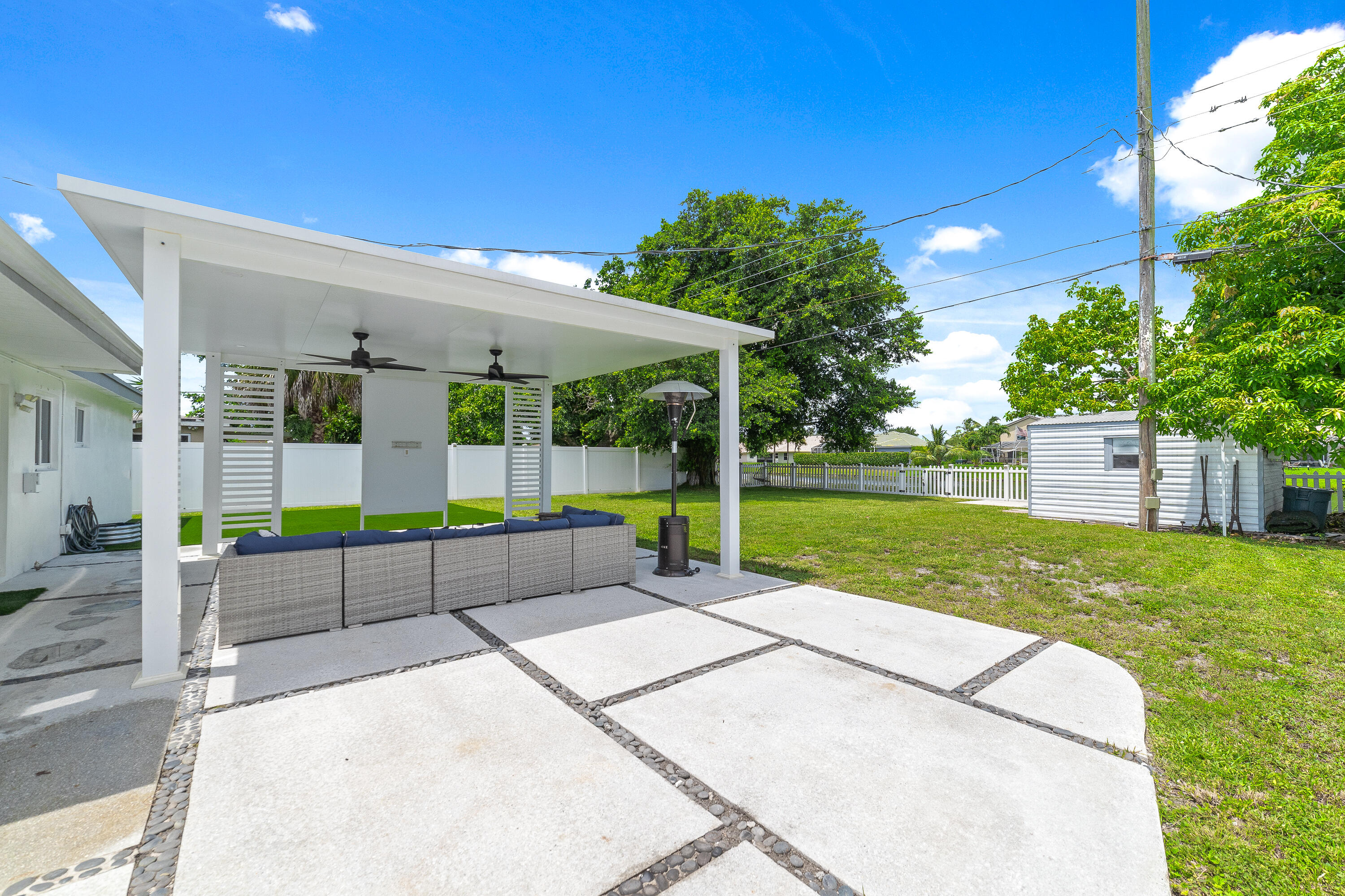 789 Hibiscus Drive