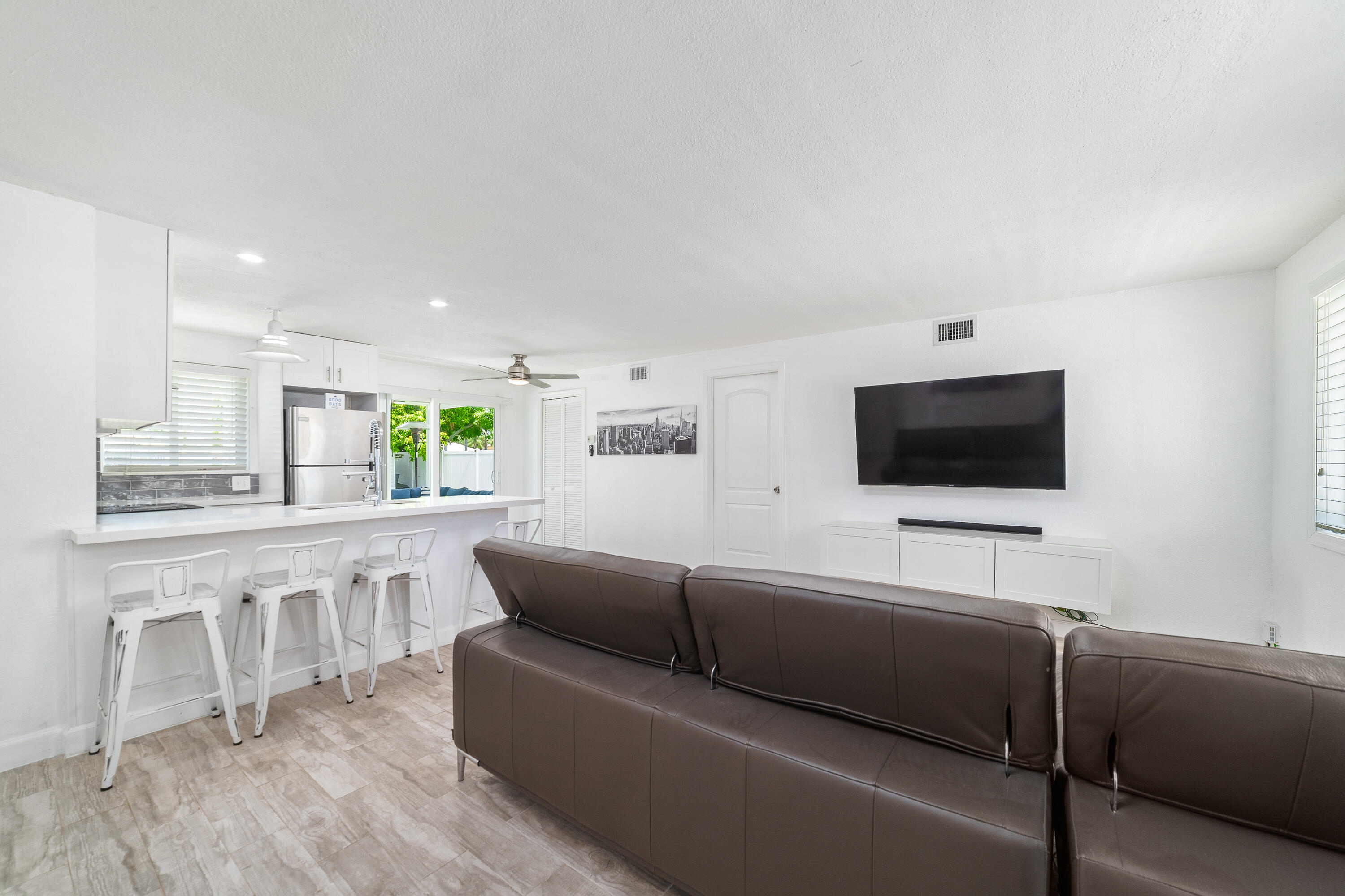 789 Hibiscus Drive