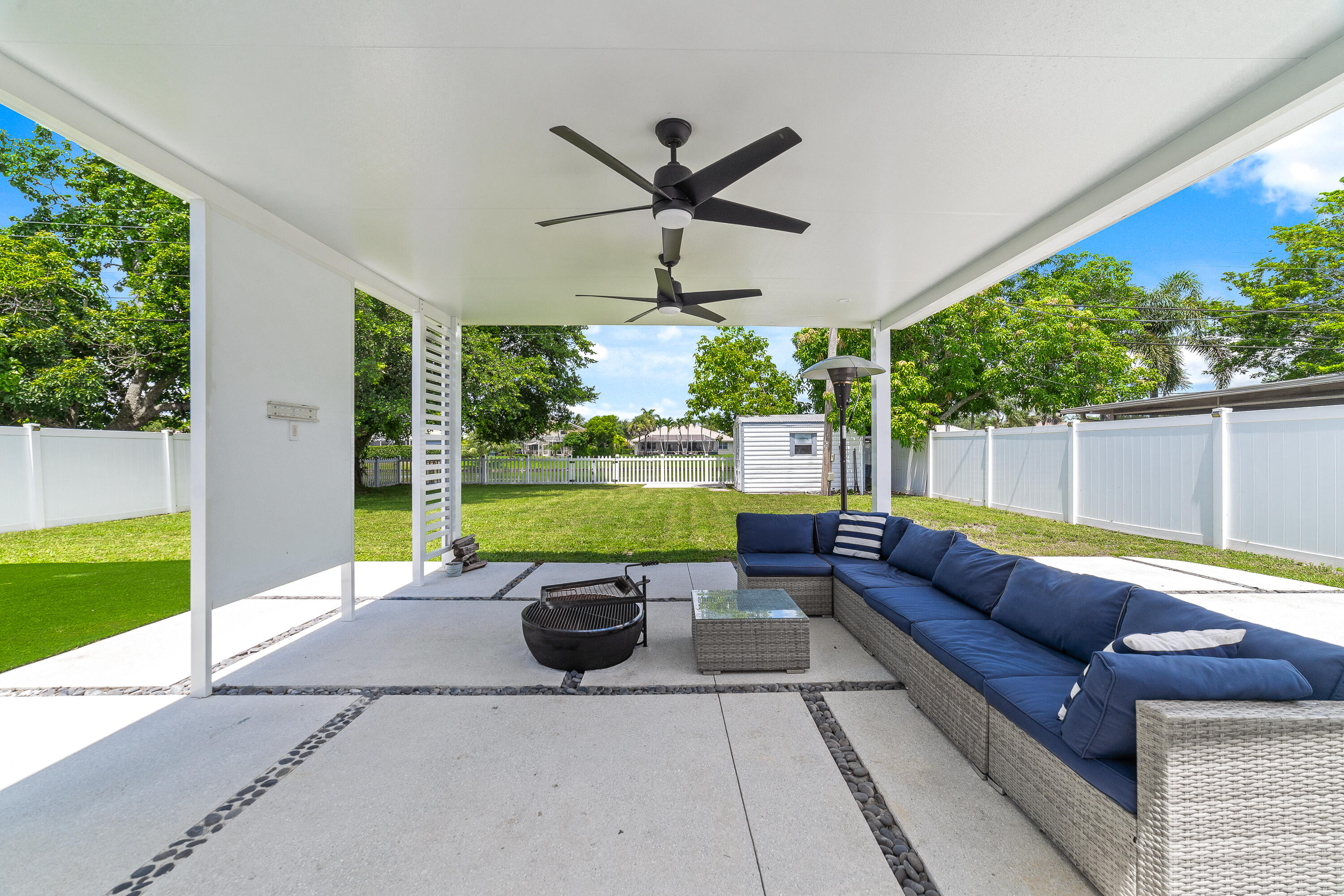 789 Hibiscus Drive