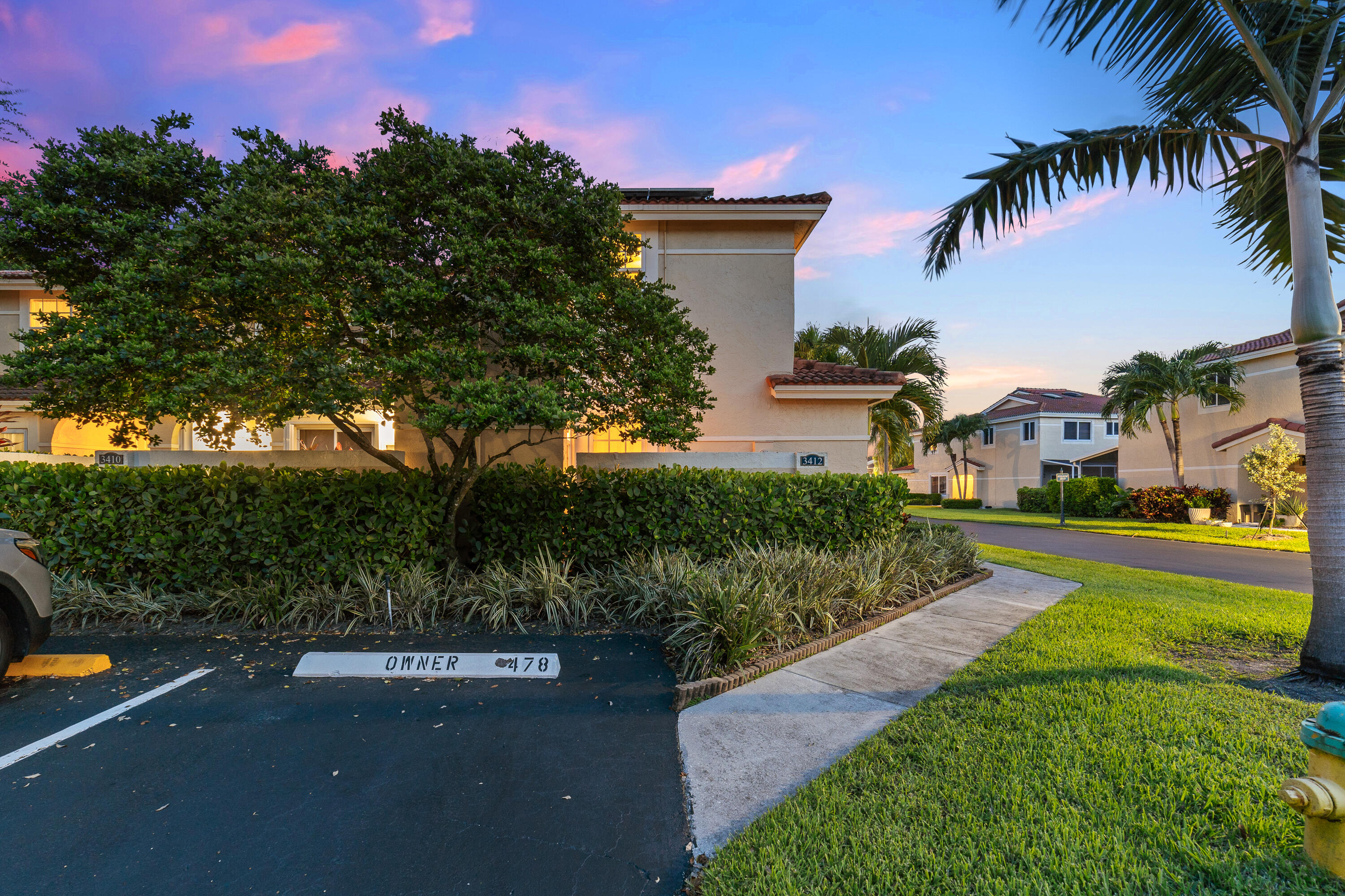 3412 Deer Creek Palladian Circle