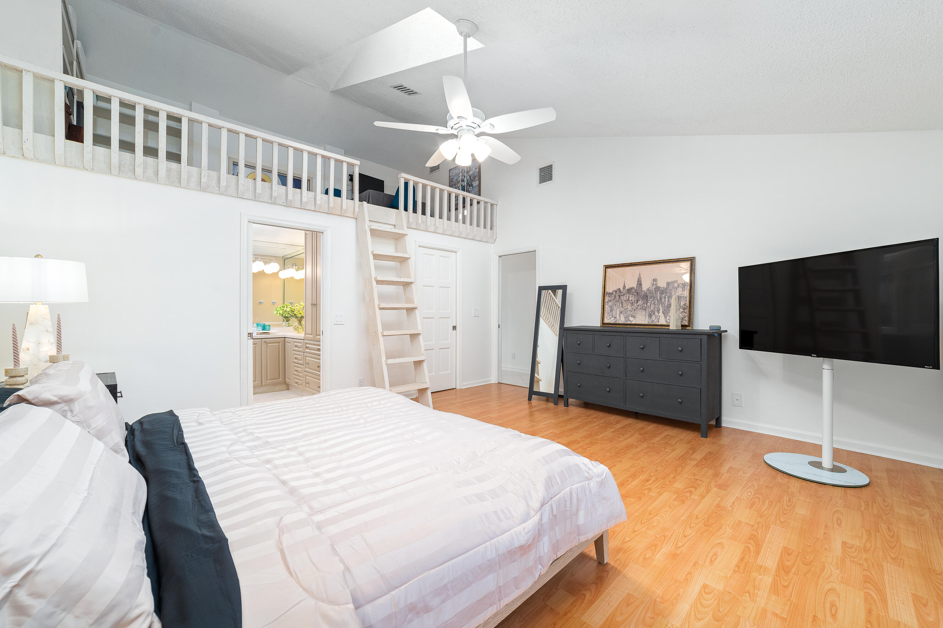 1325 NW 16th Street