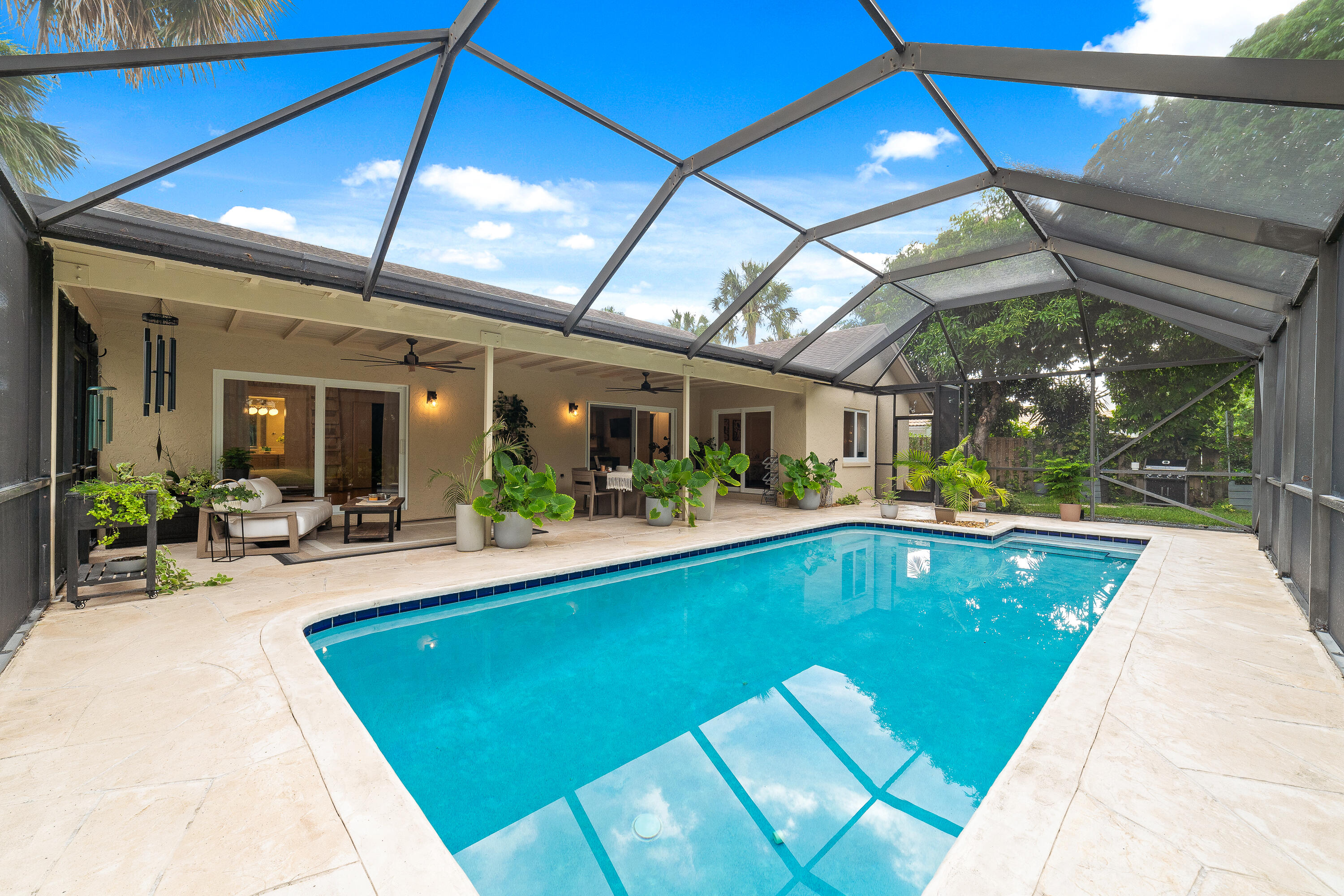 1325 NW 16th Street