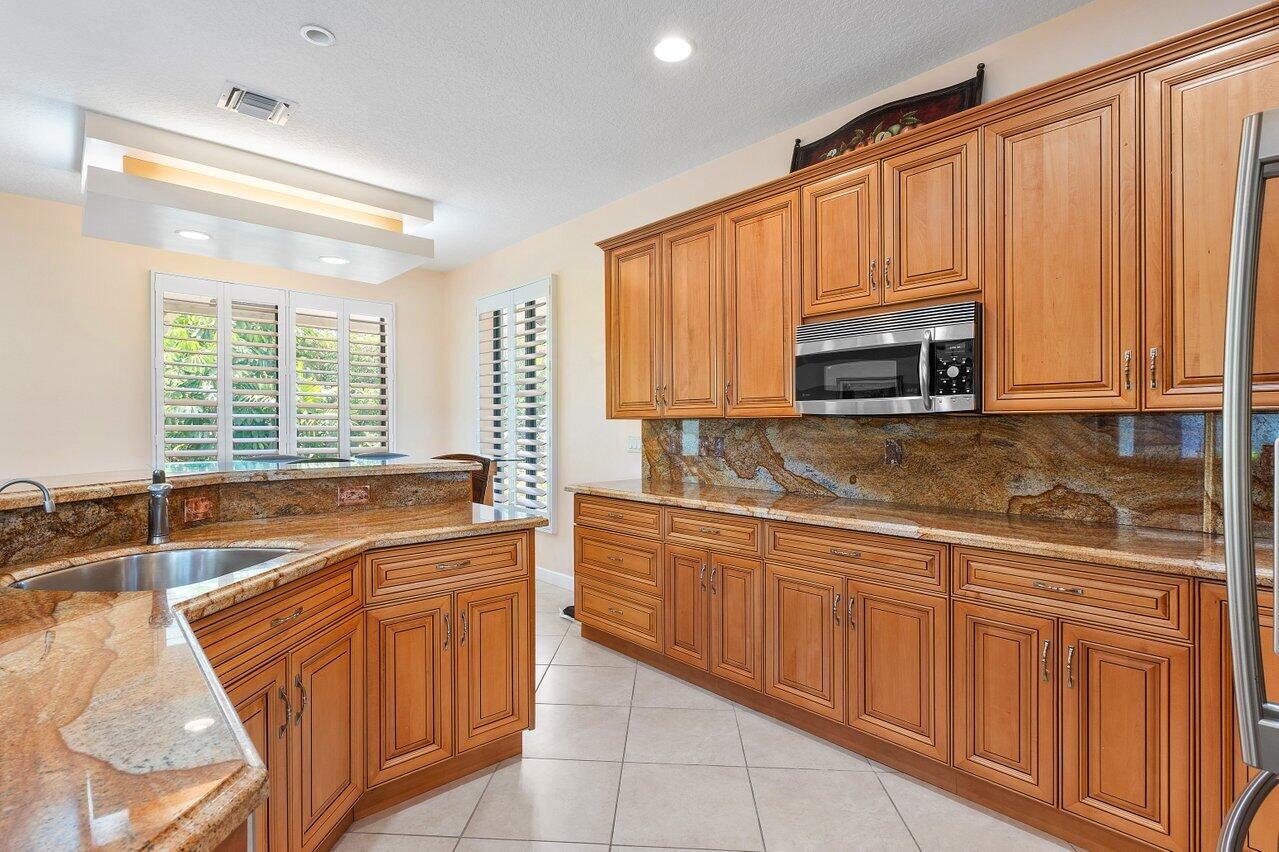 42 Northwoods Lane