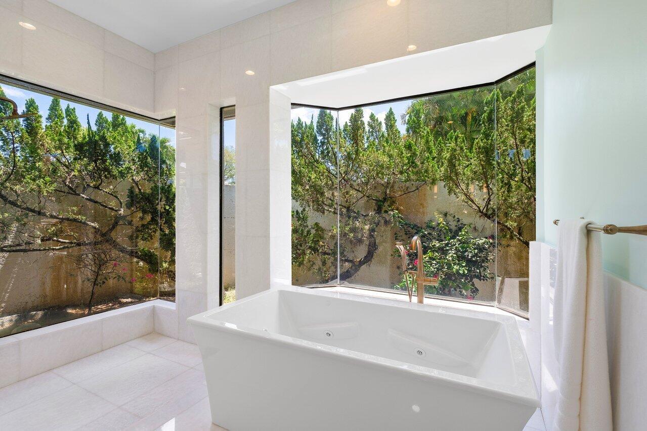 42 Northwoods Lane