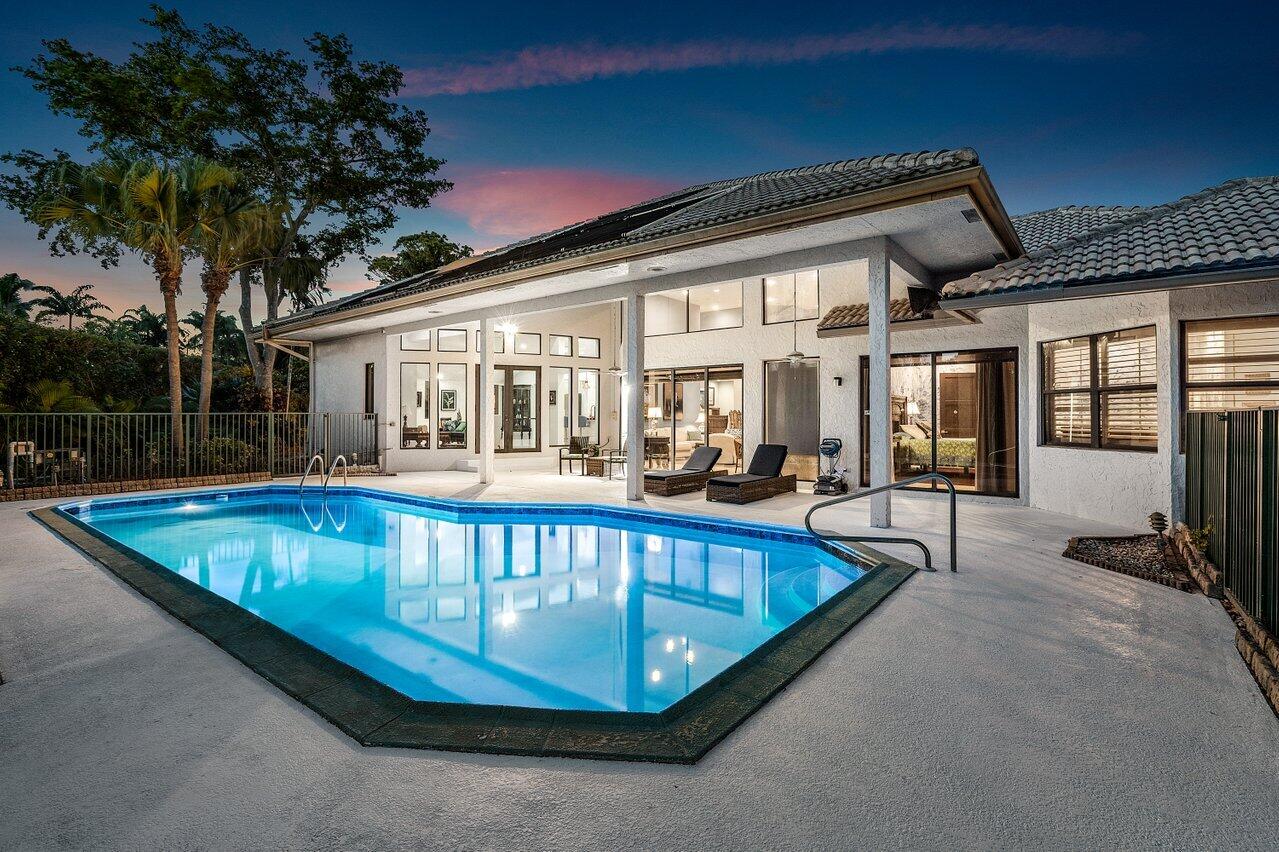 42 Northwoods Lane